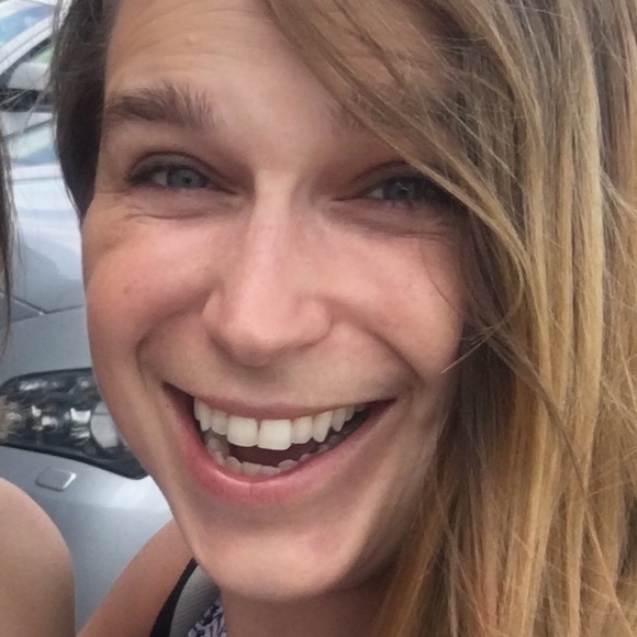 Meet your Posher, Janae - Picture 5 of 5